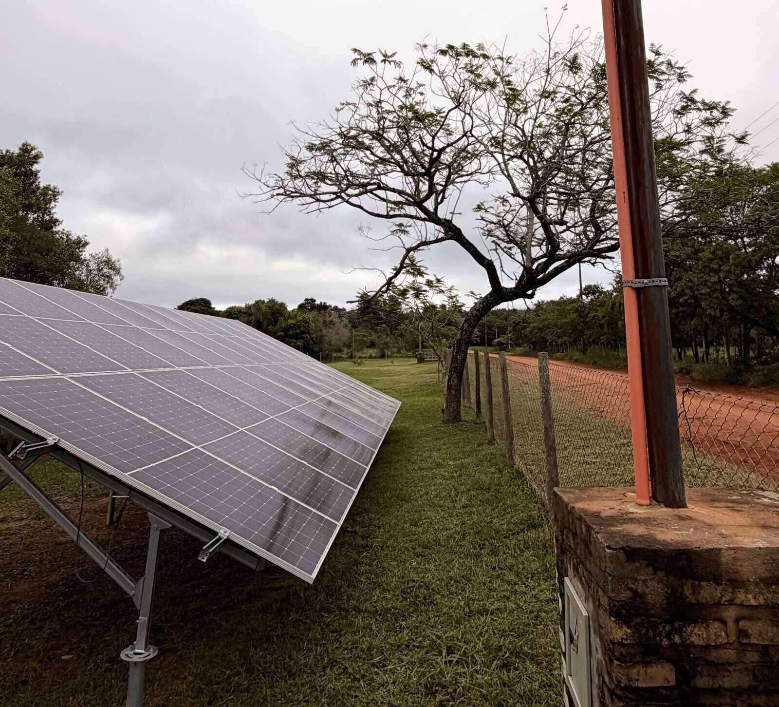 Instalación solar de referencia Amarapura operando en Piribebuy, Cordillera, Paraguay